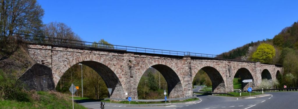 <strong>Viadukt Niederscheld</strong> (c) 2019 – Heimat- und Museumsverein