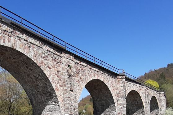 **Viadukt zwischen Oberscheld und Niederscheld**   
(c) 2019 – Heimat- und Museumsverein